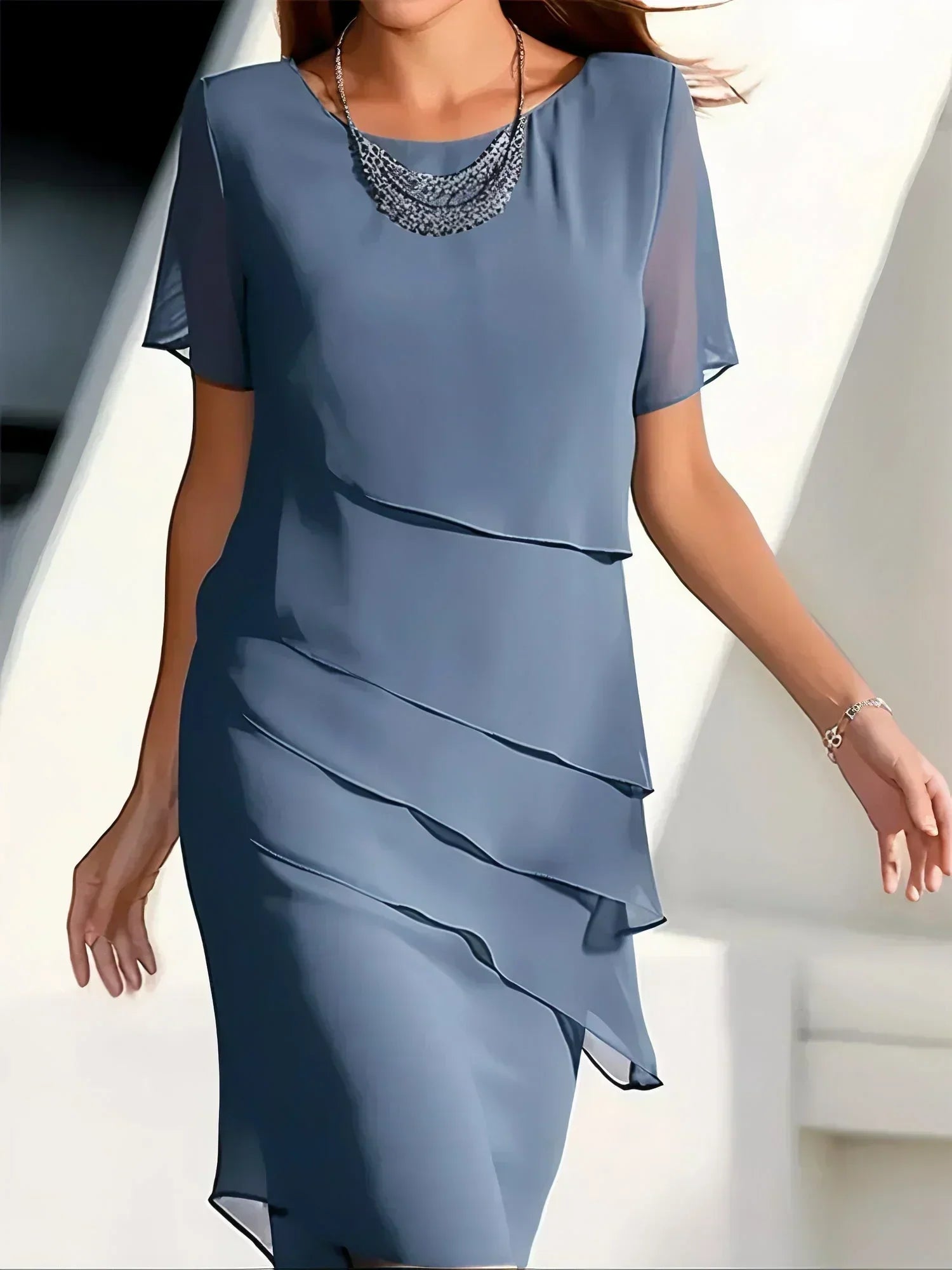 Monika - Rochie Midi cu Mâneci Scurte