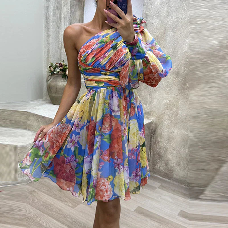 Kolbrun - Rochie Sexy cu Umeri Decupați și Imprimare Florală